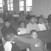 Kinders kyk video by Blompark